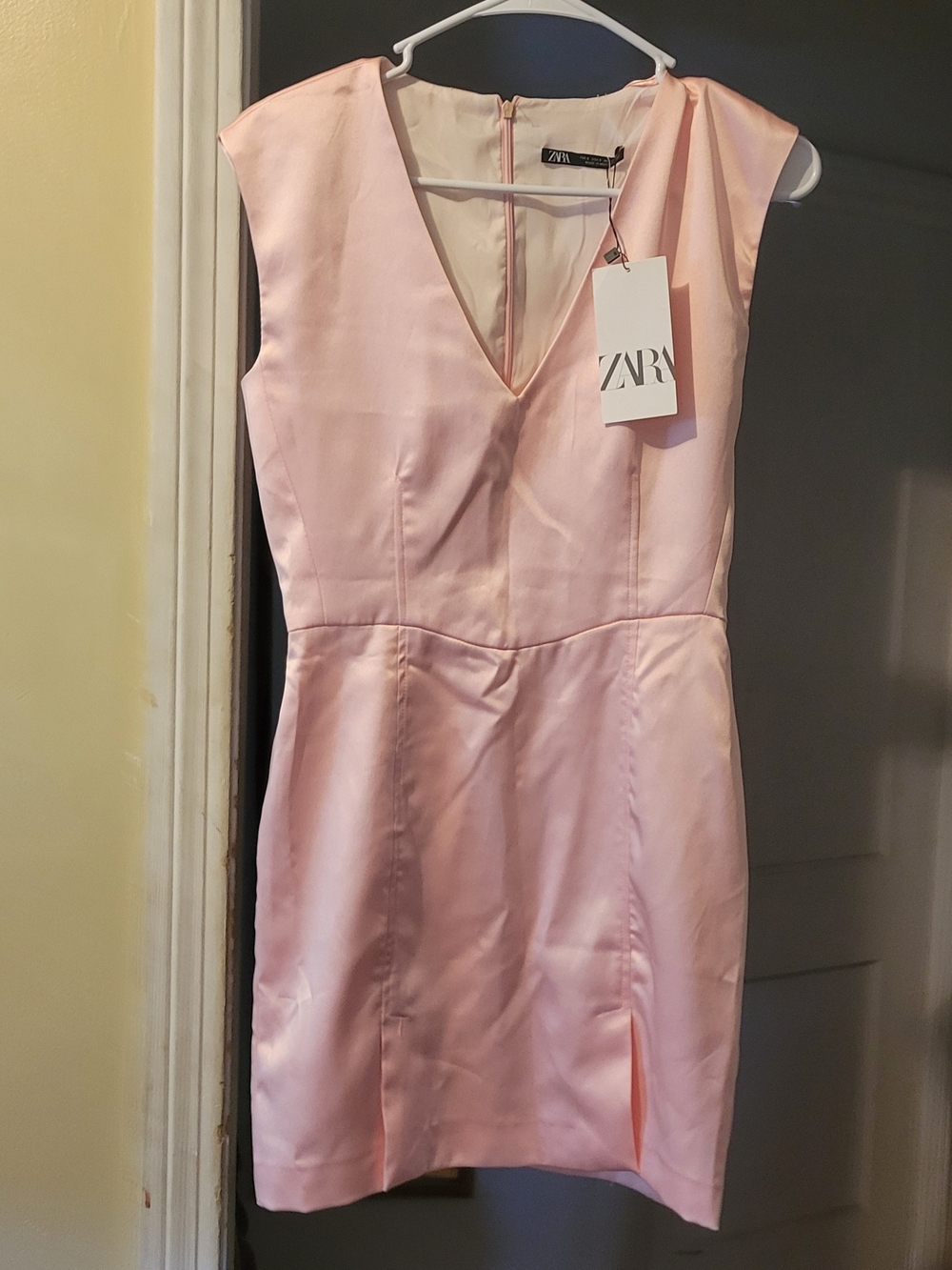 ZARA Pink V-Neck Sleeveless Sheath Dress